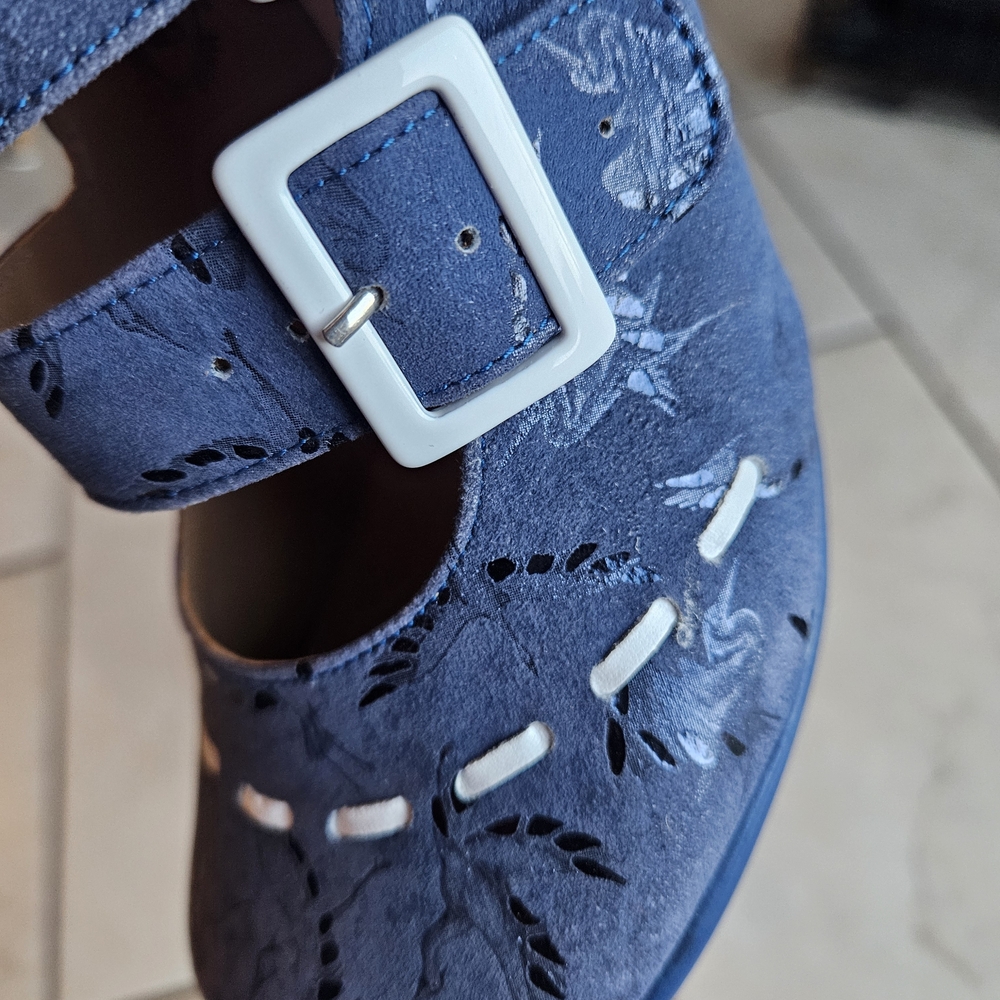 John Fluevog Limited Edition Blue Cavalieri With Birds - Picture 5 of 13